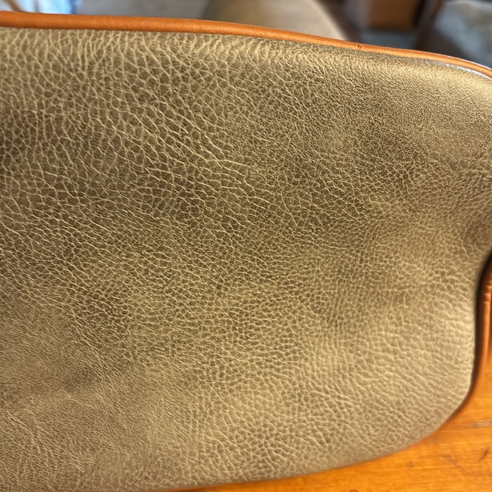 Kathy Ireland Elegant Gray and Brown Large Women's Handbag/Tote/Shoulder Bag - Picture 10 of 10
